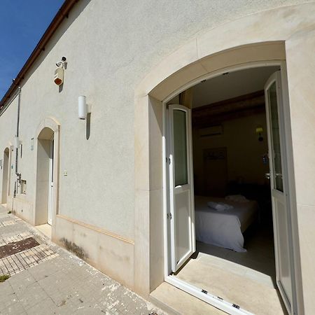 Hotel Re Bafè Syrakus Exterior foto